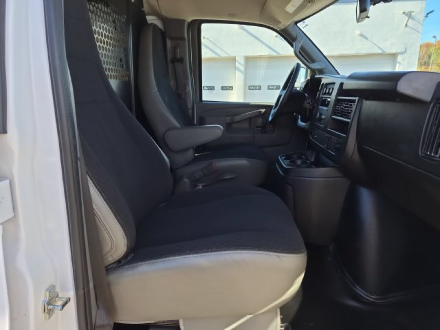 Used 2025 GMC Savana 2500 w/ Driver Convenience Package RWD image 14