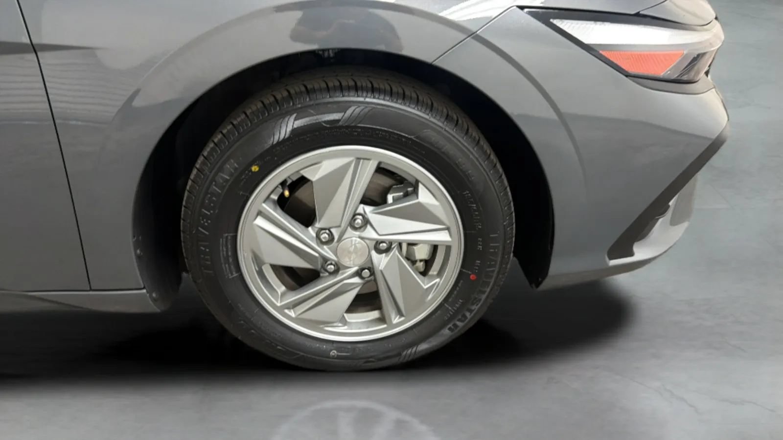 Used 2024 Hyundai Elantra SE FWD image 24