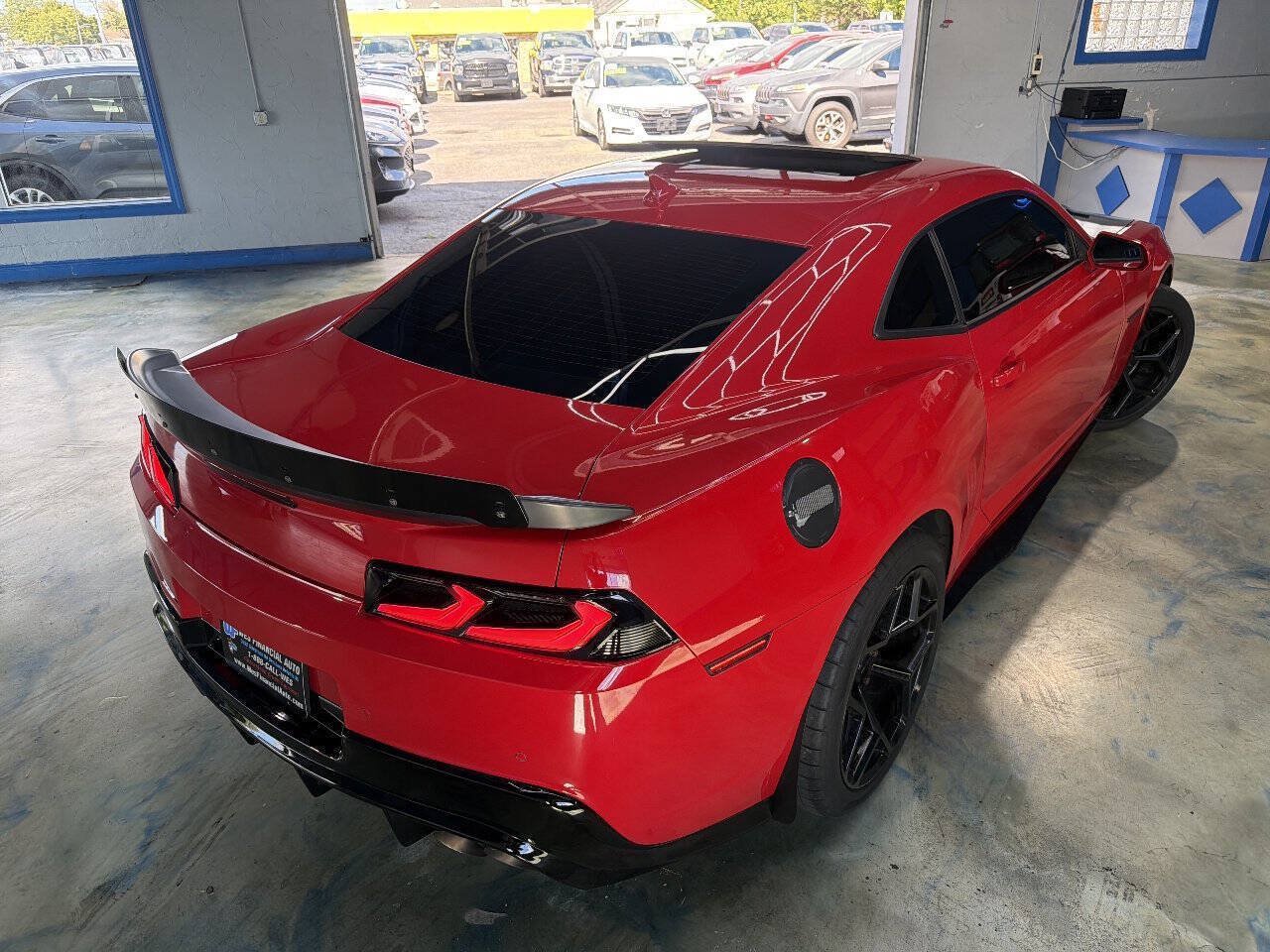 Used 2014 Chevrolet Camaro SS w/ RS Package RWD image 5