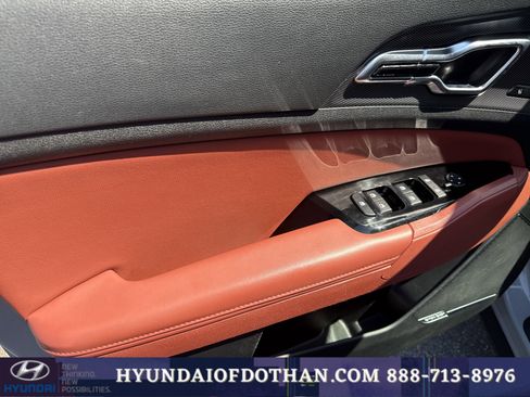 Used 2024 Kia Sportage SX image 7