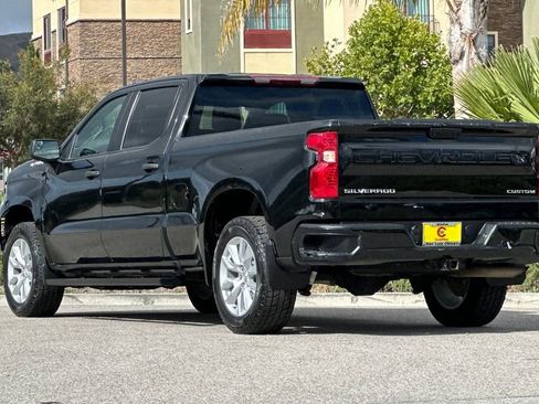 Used 2023 Chevrolet Silverado 1500 Custom AWD/4WD image 5
