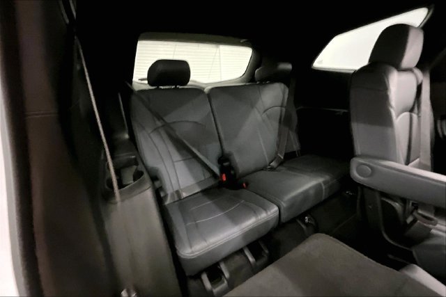 Used 2023 Buick Enclave Essence FWD image 30
