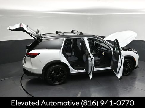 Certified 2026 INFINITI QX60 Sport w/ Dark Cargo Package AWD/4WD image 39