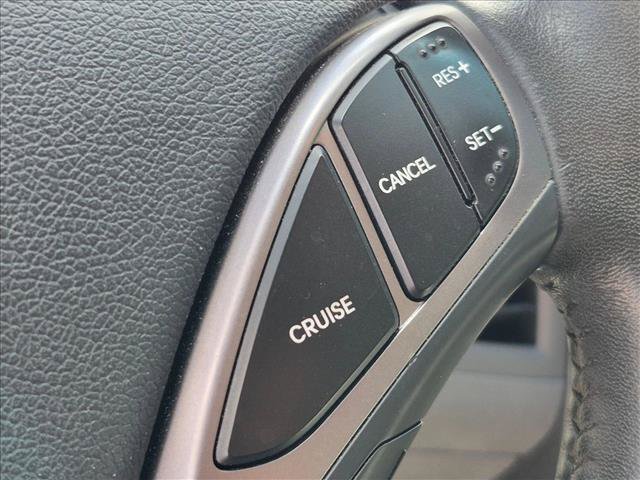 Used 2013 Hyundai Elantra Limited w/ Technology Pkg FWD image 16