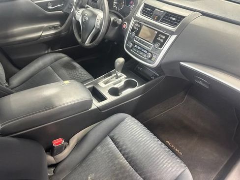 Used 2017 Nissan Altima 2.5 SV FWD image 23