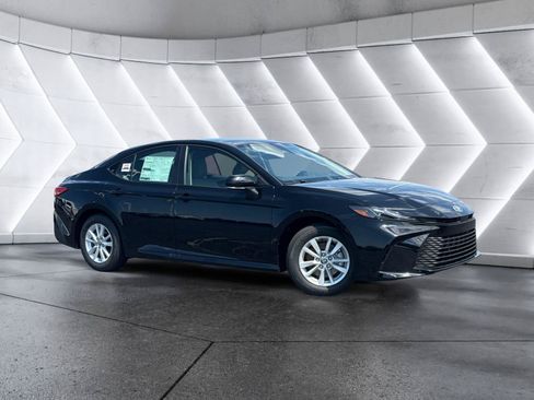 Used 2026 Toyota Camry LE FWD image 1