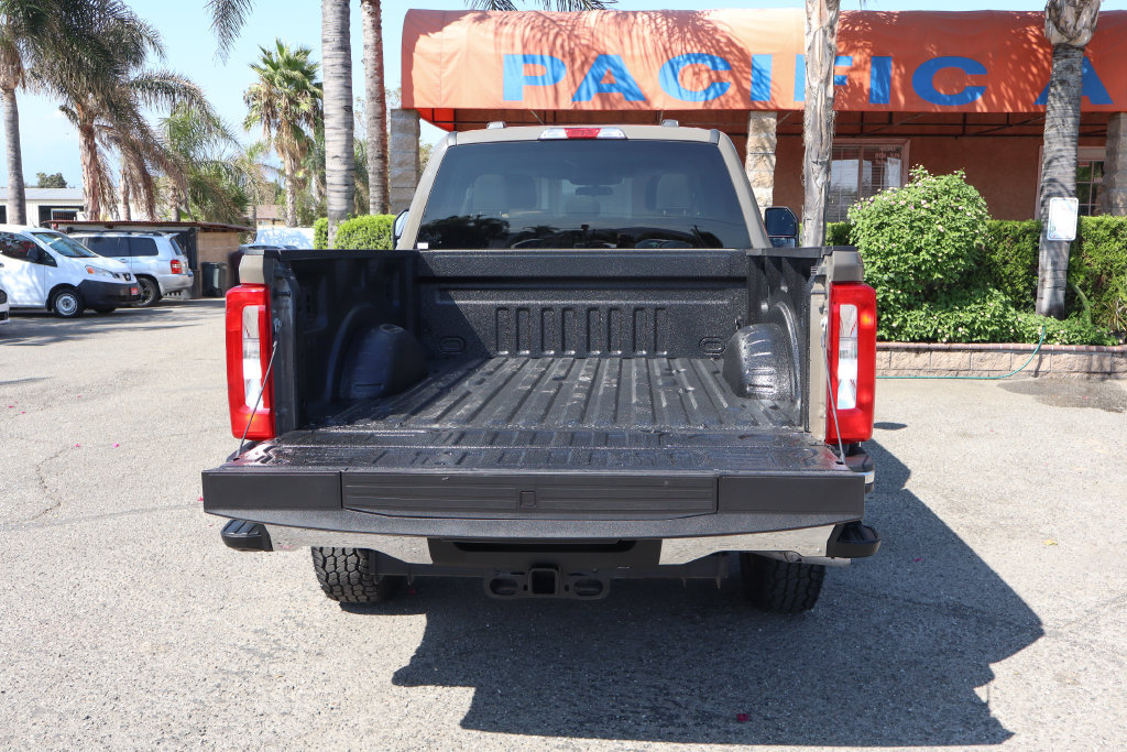 Used 2026 Ford F250 XLT AWD/4WD image 7