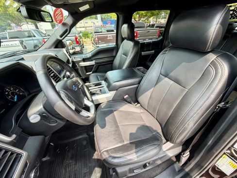 Used 2019 Ford F150 Lariat w/ Equipment Group 502A Luxury AWD/4WD image 8