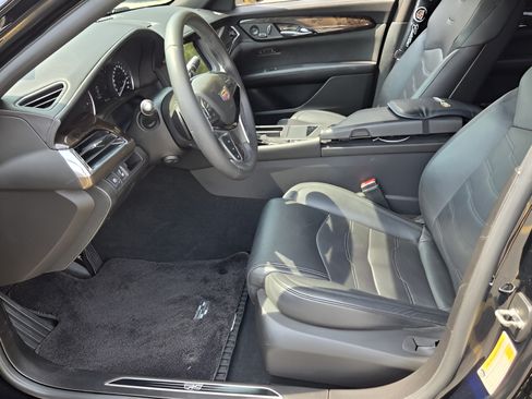 Certified 2018 Cadillac CT6 Luxury AWD/4WD image 9