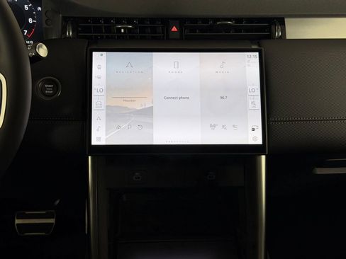 Used 2026 Land Rover Discovery Sport Landmark image 24