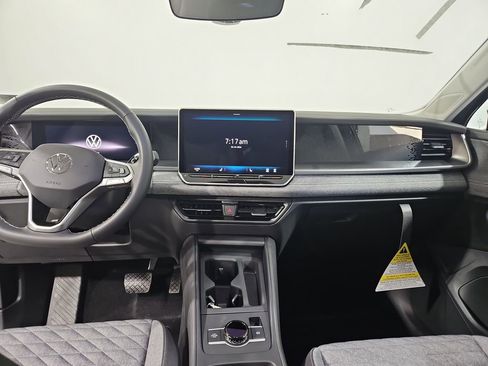 New 2026 Volkswagen Tiguan S AWD/4WD image 17