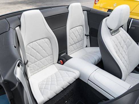 Used 2024 Mercedes-Benz SL 63 AMG 4MATIC image 50