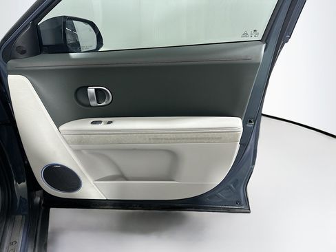 Used 2024 Hyundai Ioniq 5 Limited RWD image 32