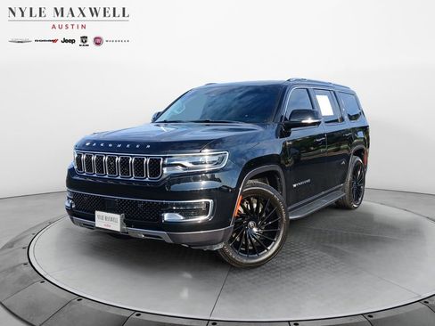 Used 2022 Jeep Wagoneer Series III w/ Convenience Group I AWD/4WD image 1