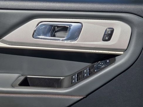 New 2026 Ford Explorer Active RWD image 14