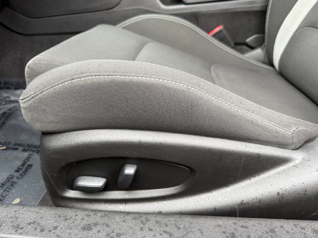 Used 2020 Chevrolet Camaro LS RWD image 10