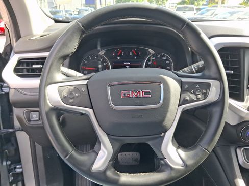 Used 2023 GMC Acadia SLT FWD image 13