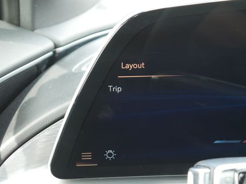 Used 2024 Cadillac Lyriq Luxury AWD/4WD image 32