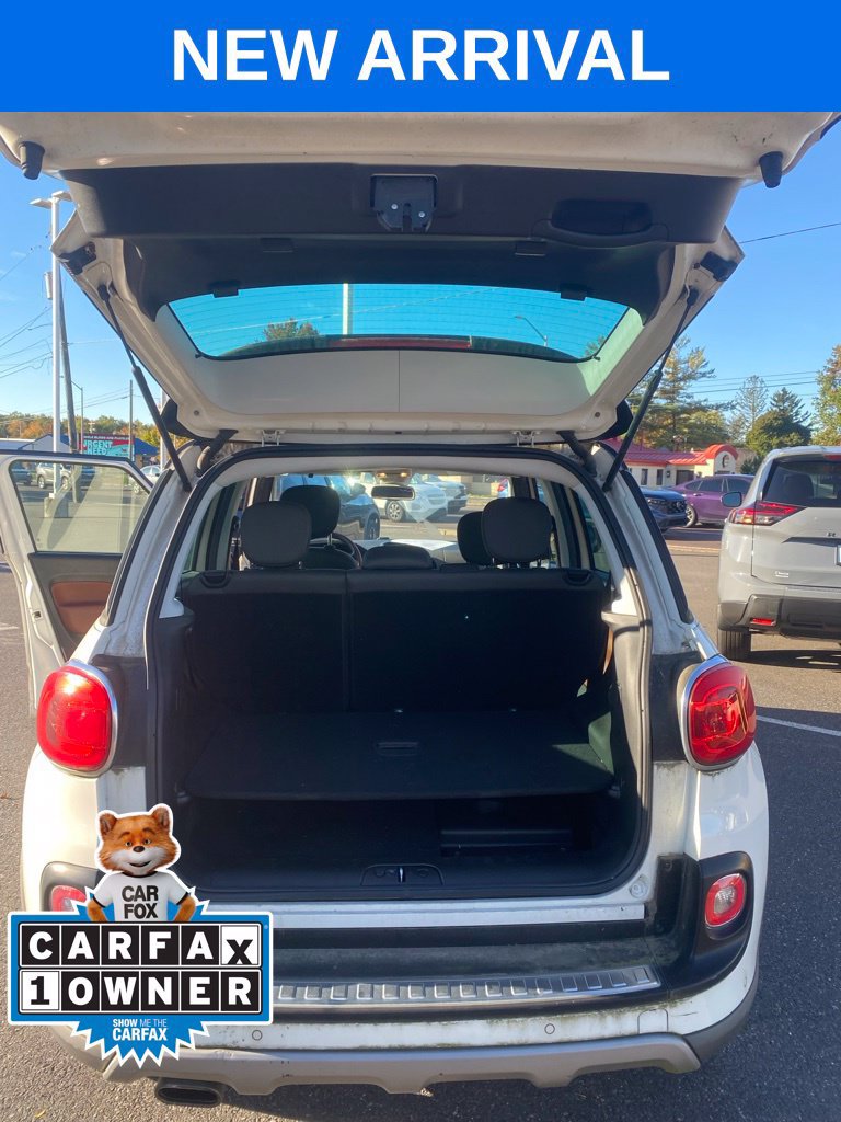 Used 2014 FIAT 500L Trekking w/ Popular Equipment Group FWD image 11