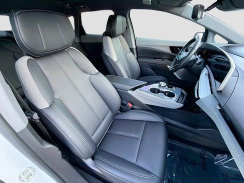 Used 2025 Cadillac Optiq Sport 1 w/ LPO, Floor Liner Package image 15