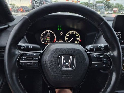 Used 2024 Honda HR-V Sport image 17