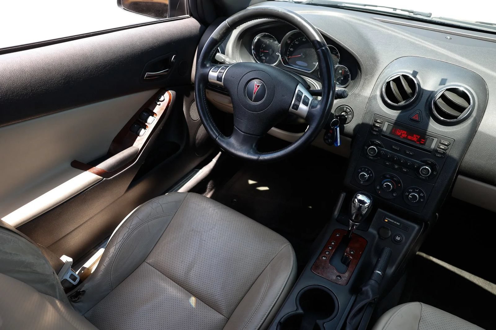 Used 2006 Pontiac G6 GT w/ Premium Value Package FWD image 12