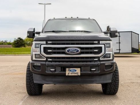 Used 2020 Ford F250 Platinum AWD/4WD image 2