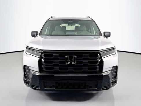 New 2026 Honda Pilot Sport image 2