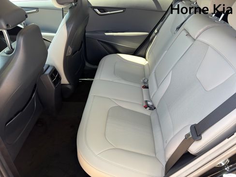 New 2026 Kia Niro EX FWD image 20