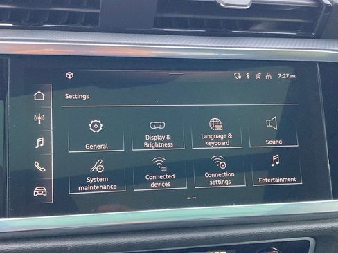 Used 2025 Audi Q3 2.0T Premium image 22