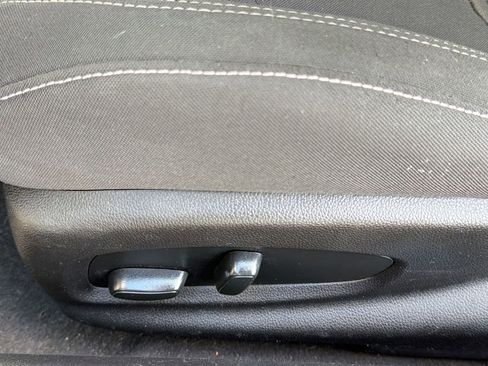 Used 2020 Chevrolet Camaro LT image 13