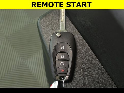 Used 2024 Chevrolet Trax LS w/ LS Convenience Package image 6