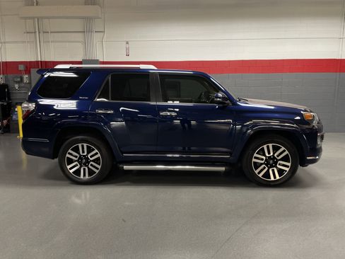 Used 2016 Toyota 4Runner Limited image 7
