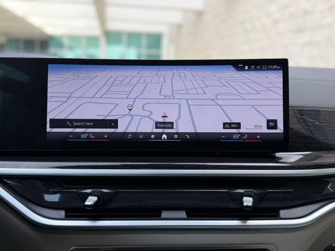 Certified 2024 BMW X5 xDrive40i w/ Executive Package image 29