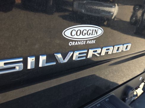 Used 2021 Chevrolet Silverado 1500 LT Trail Boss w/ Bed Protection Package image 33