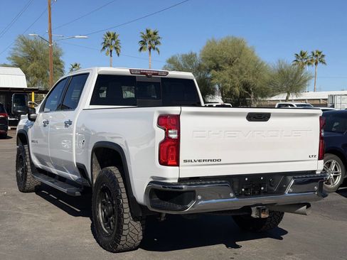 Used 2020 Chevrolet Silverado 2500 LTZ w/ LTZ Plus Package image 6