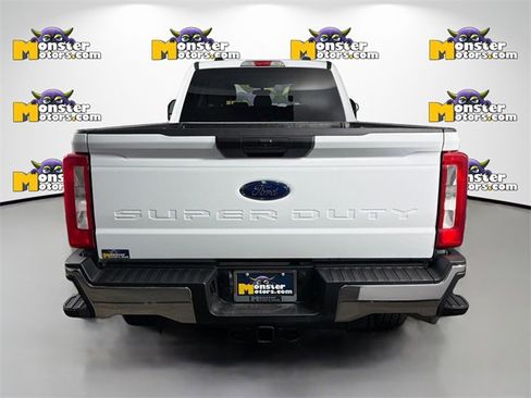 Used 2024 Ford F350 XLT image 6