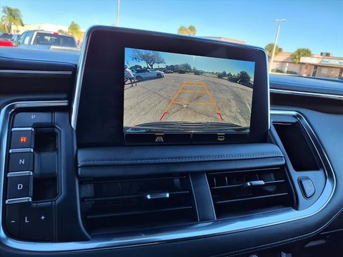 Used 2024 GMC Yukon XL SLE image 31