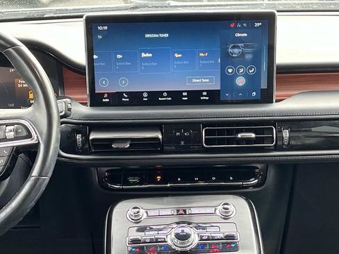 Used 2021 Lincoln Nautilus Reserve w/ Equipment Group 202A image 15