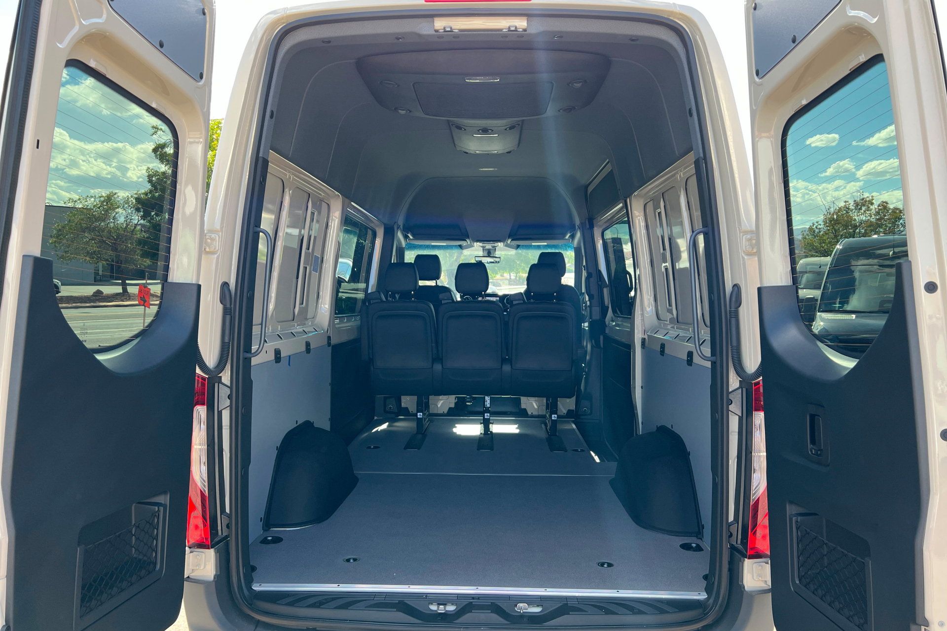 New 2026 Mercedes-Benz Sprinter 2500 image 18