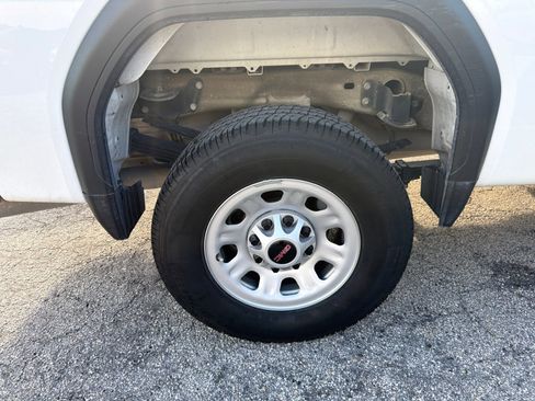 Used 2024 GMC Sierra 2500 Pro AWD/4WD image 7