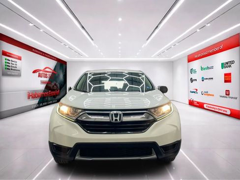 Used 2017 Honda CR-V LX image 2