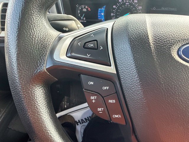 Used 2018 Ford Fusion SE w/ Fusion SE Technology Package FWD image 18