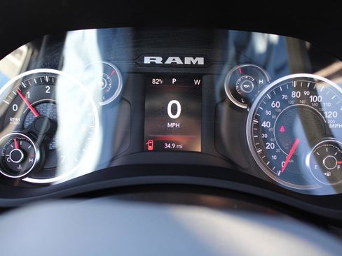 Used 2024 RAM 3500 Tradesman AWD/4WD image 17