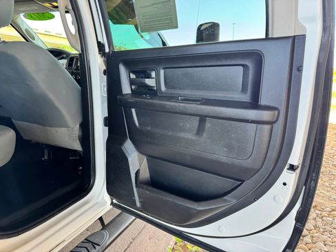 Used 2018 RAM 3500 Tradesman w/ Chrome Appearance Group AWD/4WD image 22