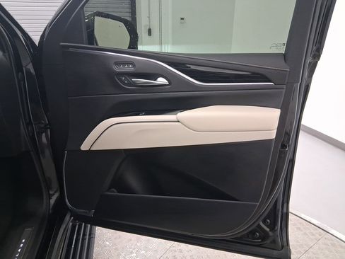 Used 2021 Cadillac Escalade Sport w/ Driver Assist Tech Package image 35