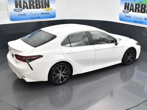 Used 2022 Toyota Camry SE FWD image 26