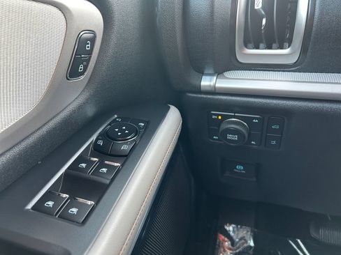 Used 2025 Ford Expedition Max Active image 19