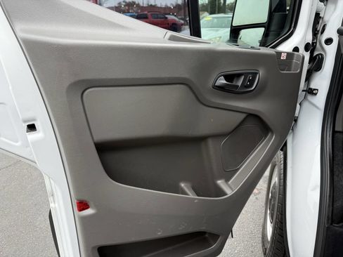 Used 2020 Ford Transit 250 250 3dr SWB Medium Roof Cargo w/ Interior Upgrade Package image 10