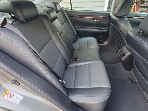 Used 2018 Lexus ES 350 w/ Premier Package FWD image 12